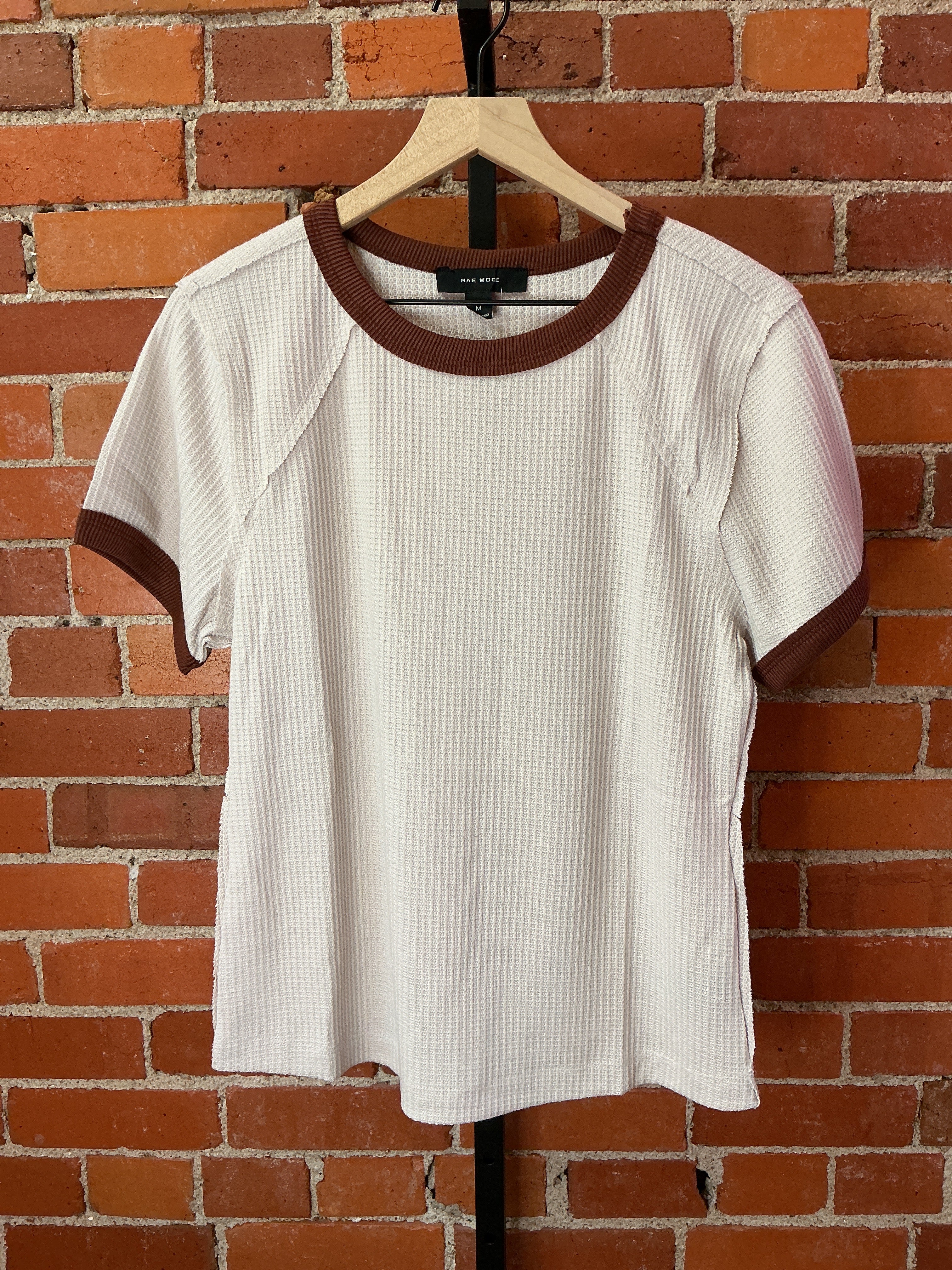 TEXTURED EVRYDAY TEE